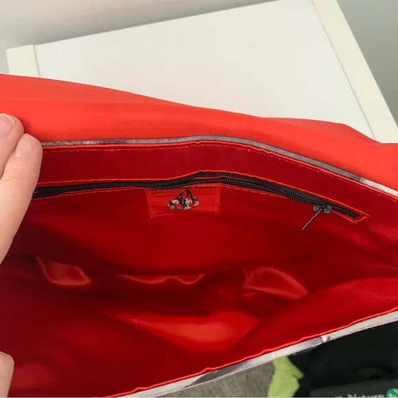 Pink Vintage Car Print Crossbody Bag - Picture 6 of 8